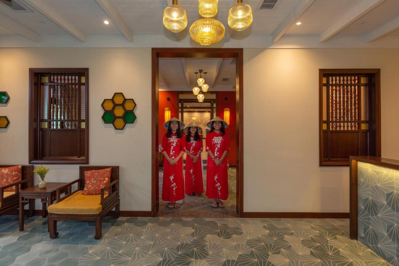 Khách Sạn Cozy Savvy Boutique Hội An Ngoại thất bức ảnh The lobby of the hotel